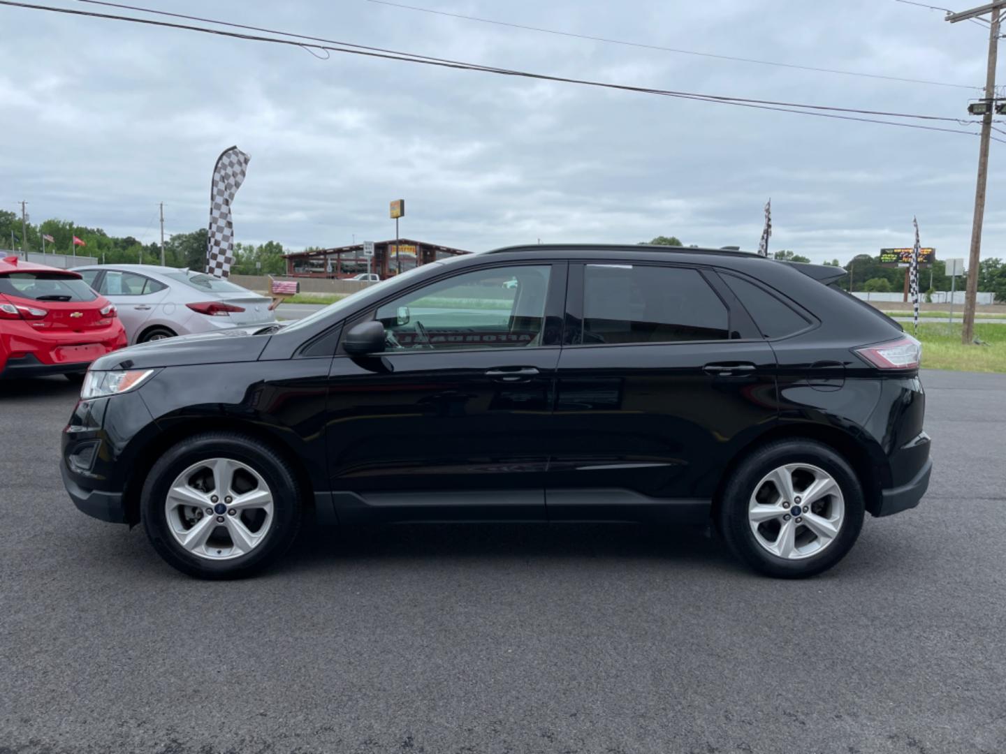 2018 Black Ford Edge (2FMPK3G91JB) with an 4-Cyl, EcoBoost, 2.0L engine, Auto, 6-Spd SelShft transmission, located at 8008 Warden Rd, Sherwood, AR, 72120, (501) 801-6100, 34.830078, -92.186684 - Photo#4